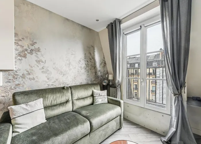 Studio Mac Mahon, Stunning Arc de Triomphe View